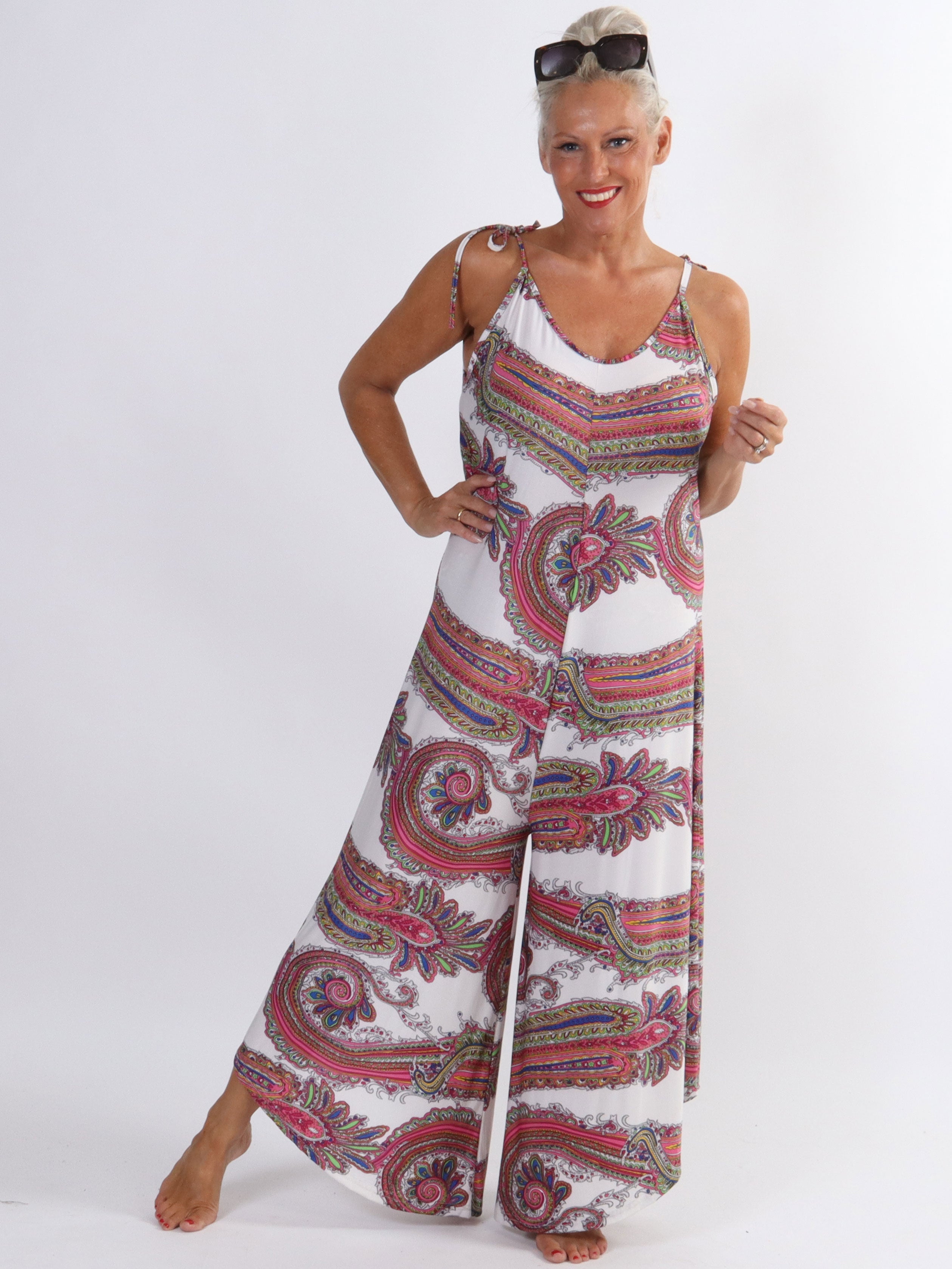 Verona - Elastisk mönstrad byxdress med tunna band